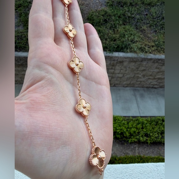 Rose Gold Clover Bracelet Alhambra Inspired - Picture 2 of 5